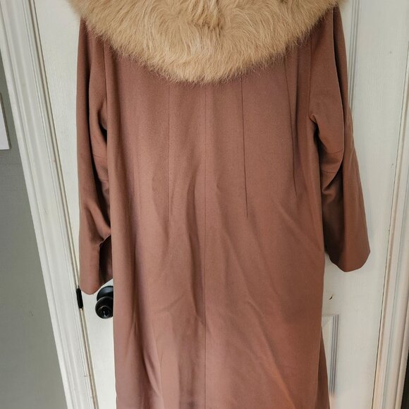 Beautiful vintage dress coat - Picture 8 of 8